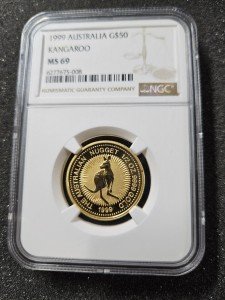 1999 Australia Gold Kangaroo 1/2 oz Coin