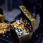 Pirate Treasure Chest with Gold Bar Coin