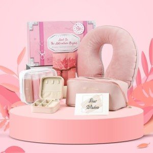 Traveler's Gift Set: 8 PCS Pink Essentials