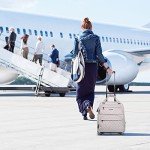 KROSER Lightweight 16-inch Underseat Suitcase in Dusty Pink