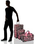 Rockland Vara Pink Giraffe 3-Piece Luggage Set
