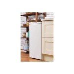 Hotpoint Aquarius 7Kg Top Load Washer, White
