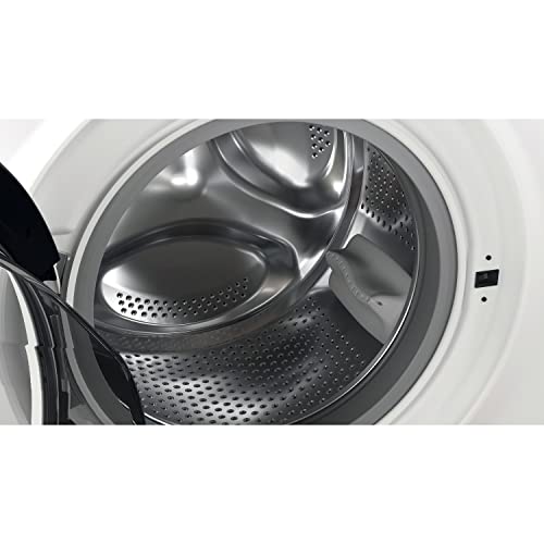 White Hotpoint 7kg Freestanding Washing Machine