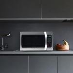 Farberware 1000W Countertop Microwave Oven with Child Lock