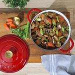 Crock Pot Artisan 6-Quart Round European Enameled Cast Iron Dutch Oven Pot With Lid -Gradient Red