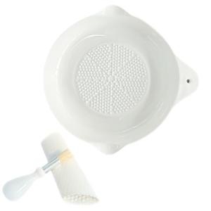 Ceramic Grater Plate for Ginger, Garlic, Onion, Cheese, Lemon, Chocolate, Vegetables and Fruits in Kitchen, White Garlic Grater with Peeler and Brush, Large