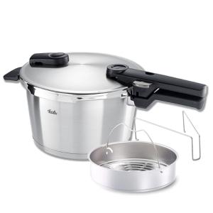 Fissler Vitaquick 4.8 Quart Pressure Cooker Set