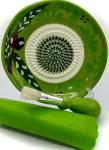 BonCera, All-in-one Premium Ceramic Garlic Grater Plate 4-Piece Set - Vintage Green Olive Design - For Garlic, Ginger, Chocolate, and more! - Comes with 5" Plate, Peeler, Brush, and Stand
