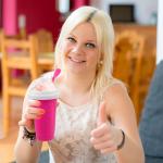 2PCS Slushie Maker Cup, Quick Frozen Magic Cups for Homemade Milk Shake Ice Cream Maker, Double Layer Squeeze Slushy Maker Cup, Birthday Gifts for Mother Father,Kids,Friends,Family (Blue+Pink)