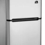 ARCTIC CHEF 4.5 cu. ft Compact Refrigerator with Freezer