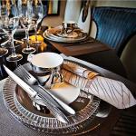 Steak Knives Set of 6 with Hammered Handles
