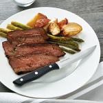 Farberware 8-Piece High-Carbon Steak Knife Set