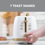 West Bend 2-Slice Toaster with 7 Browning Levels