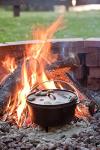 Lodge 8 Quart Cast Iron Camp Dutch Oven