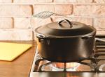 Lodge 5 Quart Pre-Seasoned Cast Iron Dutch Oven