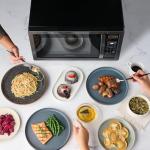 Farberware 1000W Countertop Microwave Oven - Black Stainless