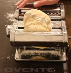 OVENTE Manual Pasta Maker with 7 Thickness Settings