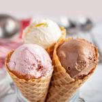 Nostalgia Electric Ice Cream Maker - Vintage Style