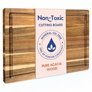 Non-Toxic Acacia Wood Cutting Board with Beeswax
