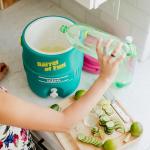 Igloo 2-Gallon Retro Party Water Jug Cooler, Lilac Breeze