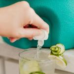 Igloo 2-Gallon Retro Party Water Jug Cooler, Lilac Breeze