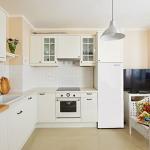 Hamilton Beach HBFRF6892-WHITE HBFRF6892 Upright Convertible Fridge/Freezer-Reversible Door-Removable Glass Shelves-Adjustable Controls-6.8 cu ft, White