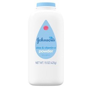 Johnson's Baby Powder, Naturally Derived Cornstarch with Aloe & Vitamin E for Delicate Skin, Hypoallergenic and Free of Parabens, Phthalates, and Dyes for Gentle Baby Skin Care, 15 oz