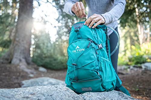 TETON Oasis 18L Hydration Pack: Ideal Hiking Backpack