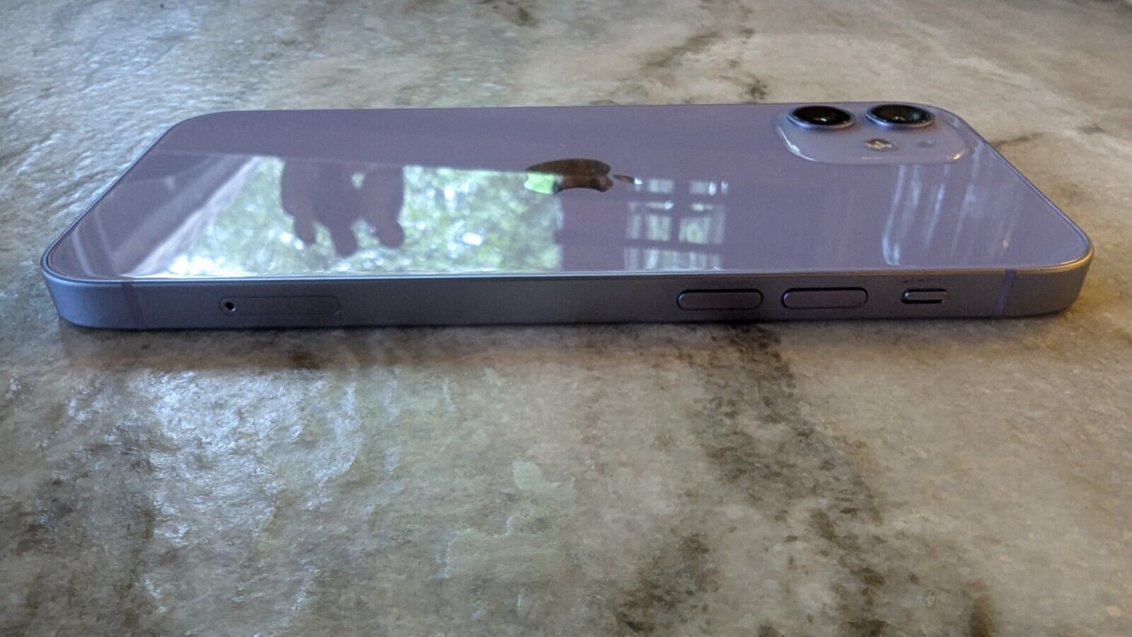 Apple iPhone 12 64GB 5G LTE - Purple