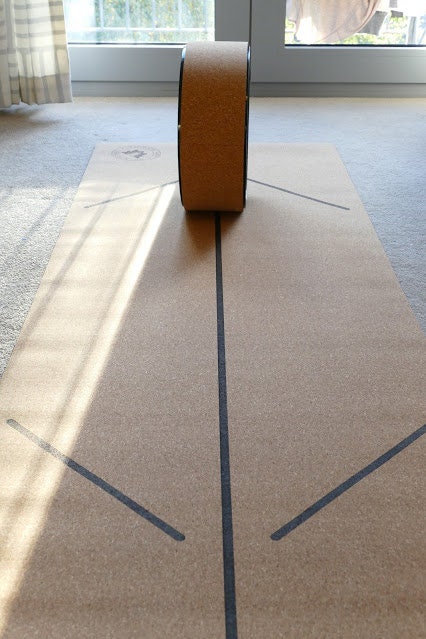Aligned Cork Yoga Mat with Line Patterns