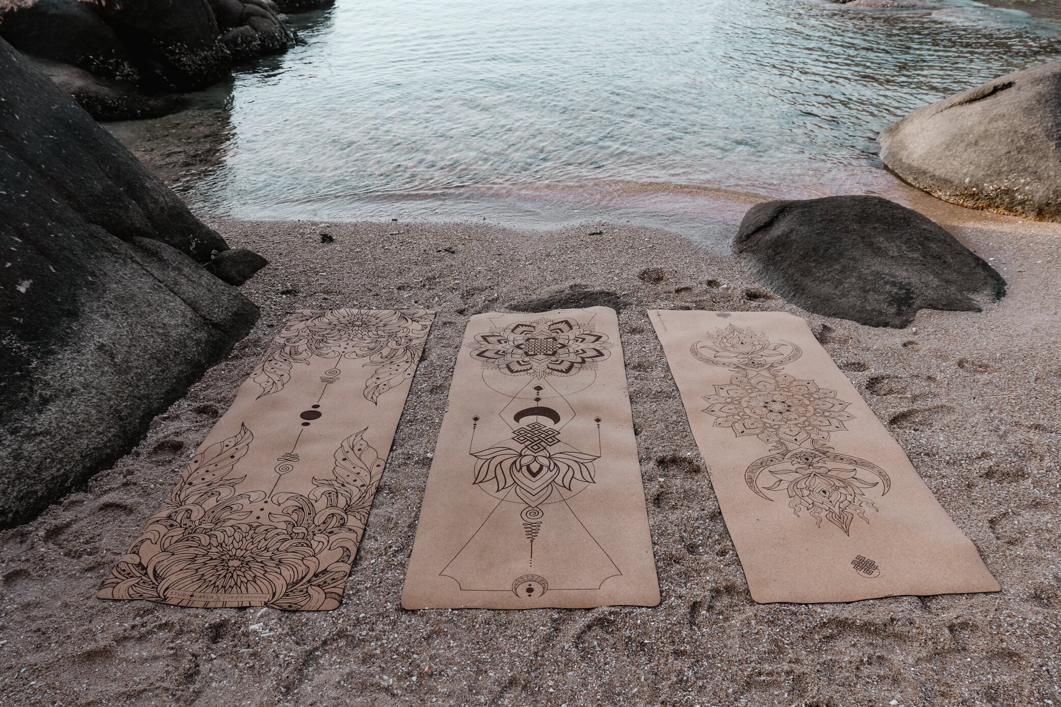 Eco-Friendly Cork Yoga Mat with Yoga Strap