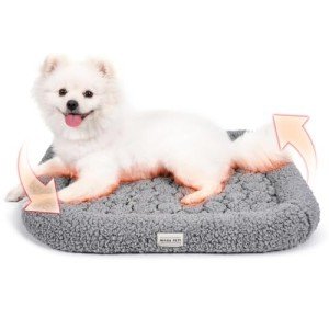 Self-Heating Pet Blanket for Cats and Dogs