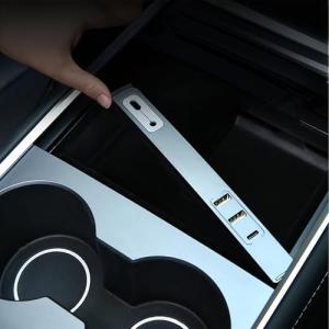 Tesla USB Hub Charger for Model Y and 3