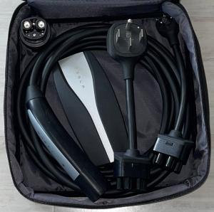 Tesla Mobile Charger Gen 2 NEMA 14-50 & 5-15
