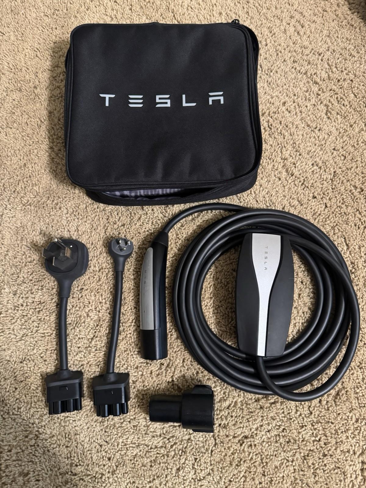 Tesla Gen 2 Mobile Charger Bundle for 2016-2025