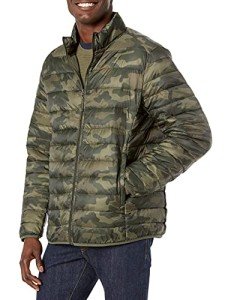 Amazon Essentials Men's Packable Lightweight Water-Resistant Puffer Jacket (Available in Big & Tall), Military Green Camo, Medium