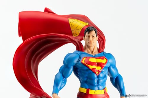 Superman Classic Version 1:8 Scale Figurine DC Heroes