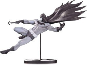 Batman Black & White Doug Mahnke 3-Inch Statue