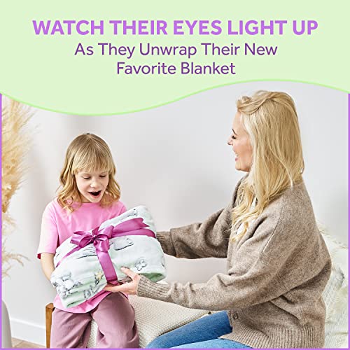 Glow in The Dark Blanket – Soft Kids Blanket for Boys & Girls – Cute Glowing Farmhouse Animals Print Fuzzy Throw – Plush, Warm & Cozy Blanket for Your Toddler - Perfect Size 50x60 Inches