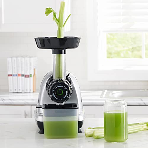 Omega MM900HDS Masticating Juicer, Cold Press Juicer Machine For Celery with Adjustable Dial, 200-Watts, Silver
