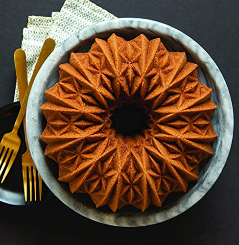 Nordic Ware Cut Crystal Bundt, 10 Cup, Gold