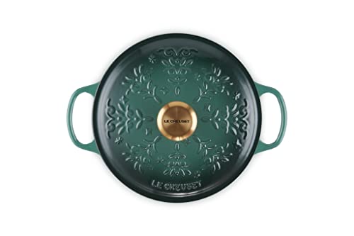 Noel Collection: Signature Dutch Oven - Embossed Tree w/ SS Gold Knob - Artichaut