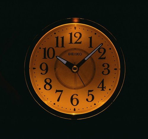 Seiko KR888S Seiko Alarm Clock, Automatic Illumination, Analog, Visible at Night, Silver, Metallic