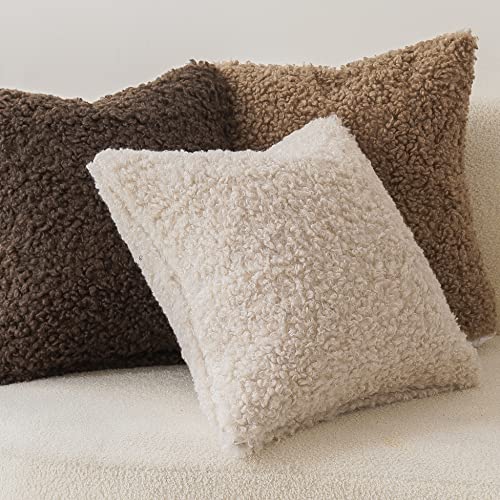 Foindtower 2 Pieces Teddy Faux Fur Throw Pillow Cover Decorative Sherpa Pillow Fuzzy Sheepskin Accent Cushion Case Soft Fleece Pillowcases for Bed Couch Living Room 18x18 Inch Khaki