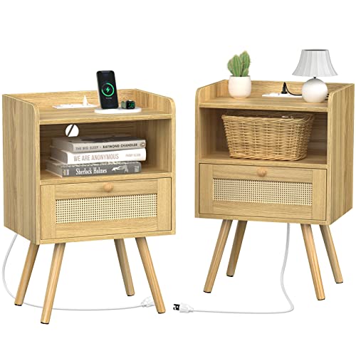 SUPERJARE Nightstands Set of 2, Night Stands with Charging Station & PE Rattan Decor Drawer, Bed Side Tables with Solid Wood Feet, End Table, for Bedroom, Living Room - Natural