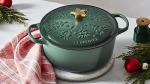 Noel Collection Dutch Oven with Gold Knob