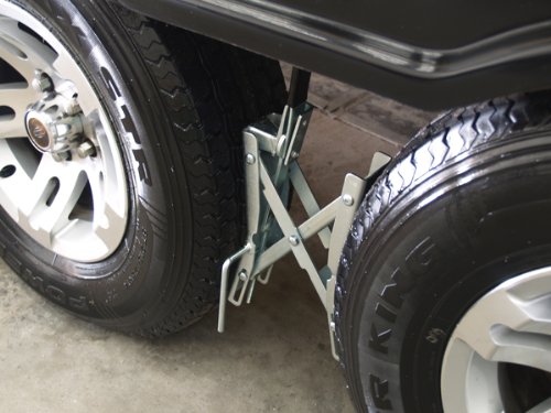 Quick Products JQ-HHD1006 Quick Locking Chock - Pair