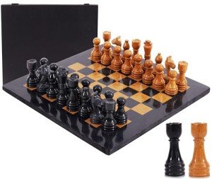 Elegant Black and Gold Marble Chess Set