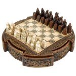Compact Isle of Lewis Celtic Chess Set - 9