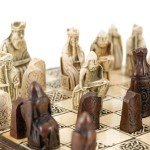 Compact Isle of Lewis Celtic Chess Set - 9
